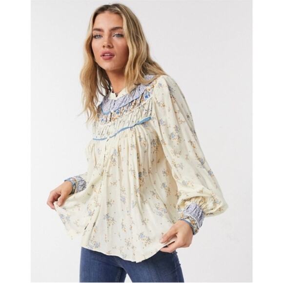 Free People Paloma Prairie Peasant Blue Floral Blouse in Tea Combo XS - Picture 2 of 12